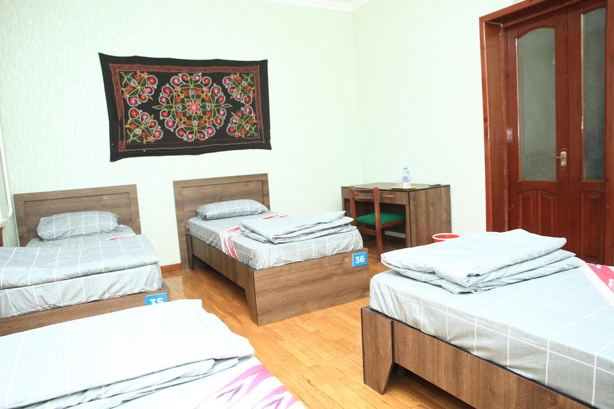 Yellow Hostel Dushanbe Luaran gambar