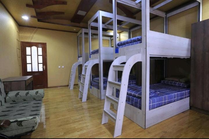 Yellow Hostel Dushanbe Luaran gambar
