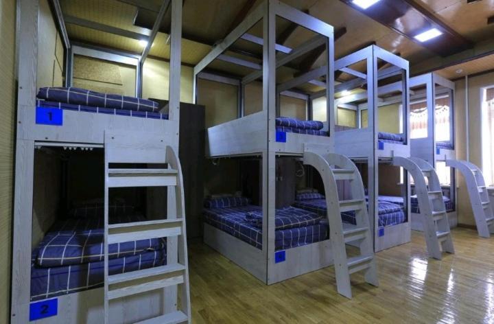 Yellow Hostel Dushanbe Luaran gambar