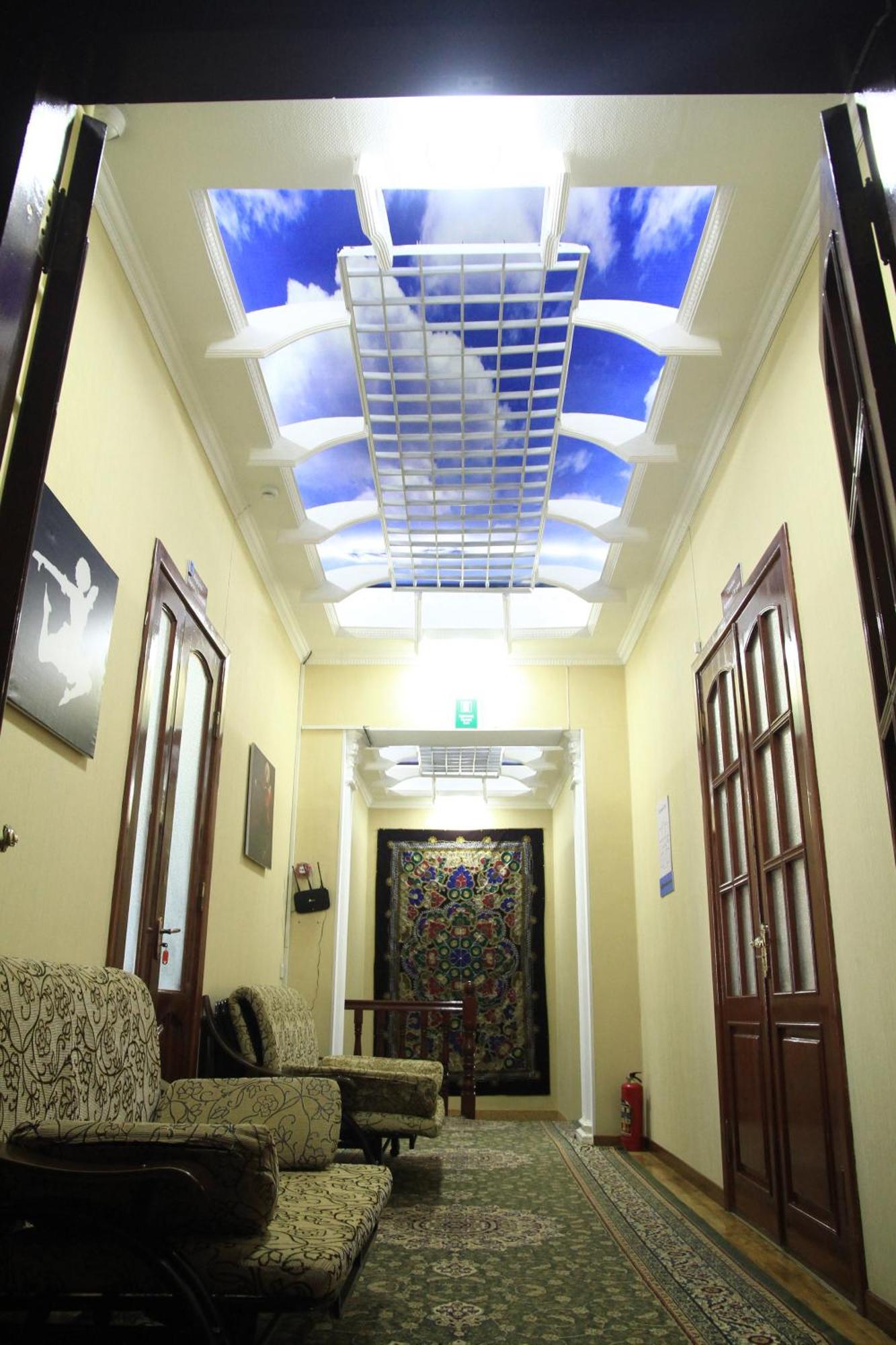 Yellow Hostel Dushanbe Luaran gambar