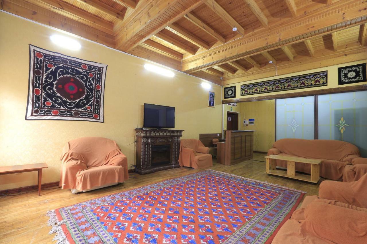 Yellow Hostel Dushanbe Luaran gambar
