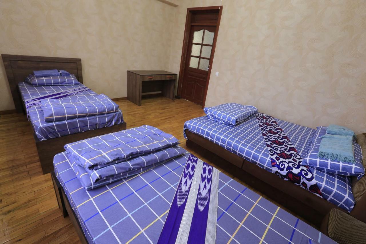 Yellow Hostel Dushanbe Luaran gambar