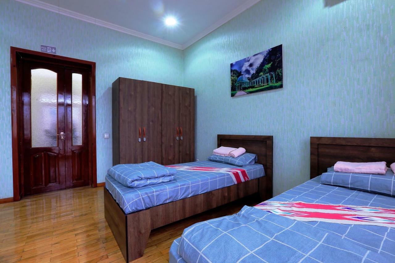 Yellow Hostel Dushanbe Luaran gambar