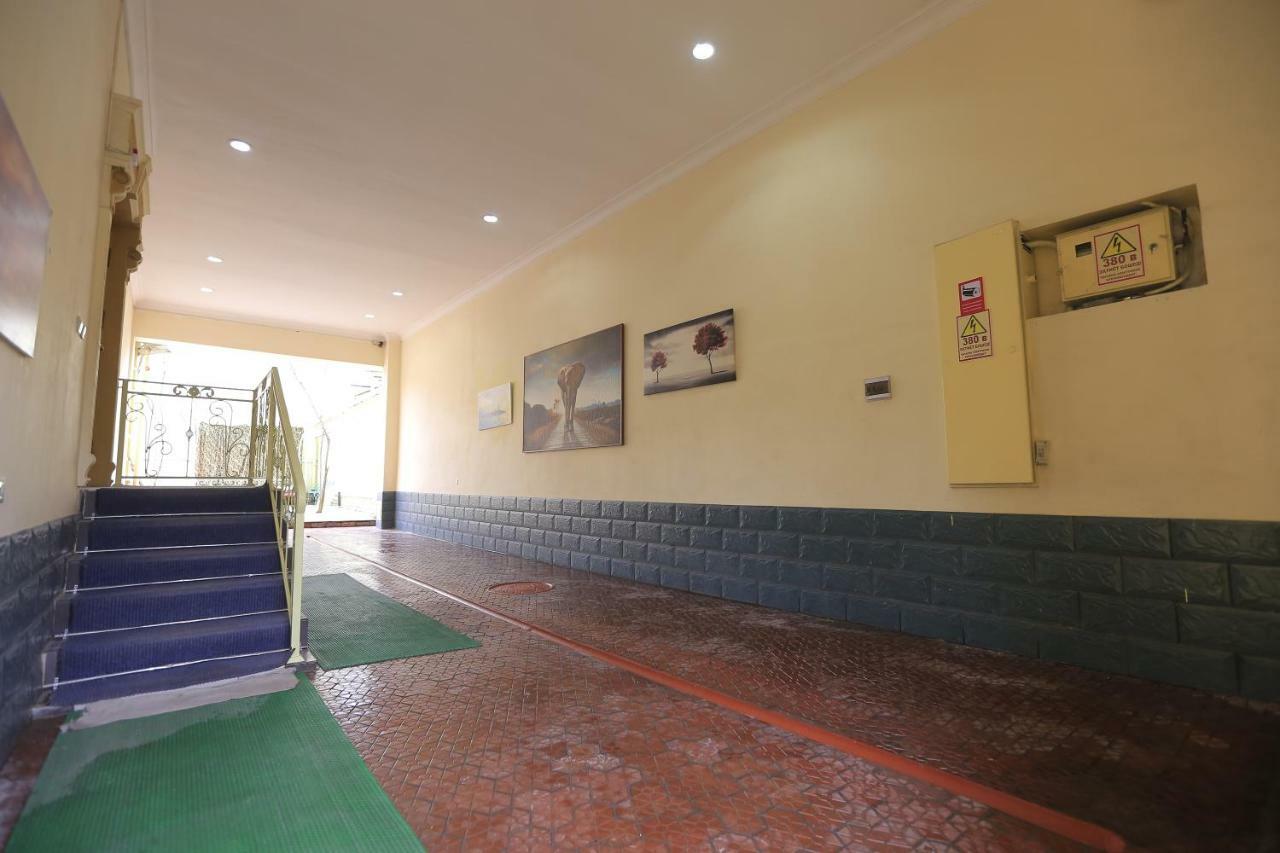 Yellow Hostel Dushanbe Luaran gambar