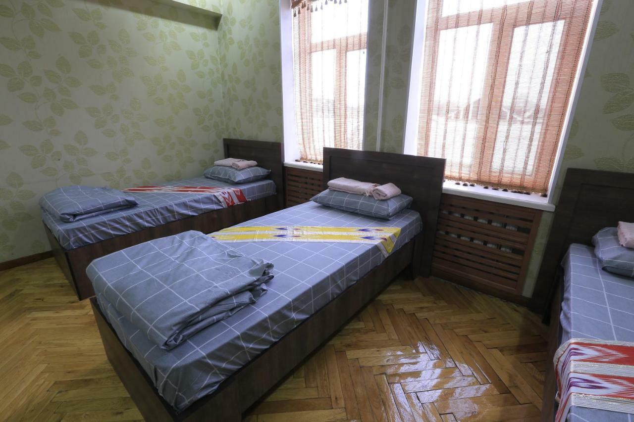 Yellow Hostel Dushanbe Luaran gambar