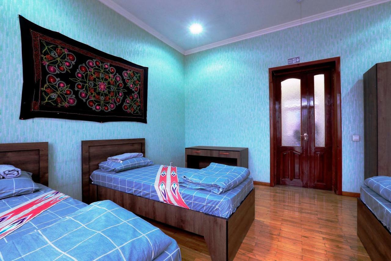 Yellow Hostel Dushanbe Luaran gambar