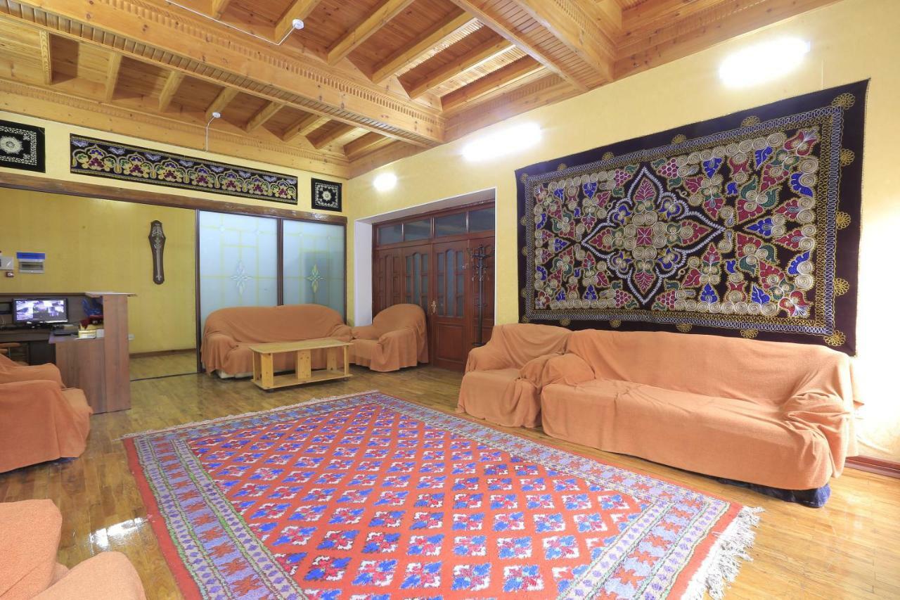 Yellow Hostel Dushanbe Luaran gambar