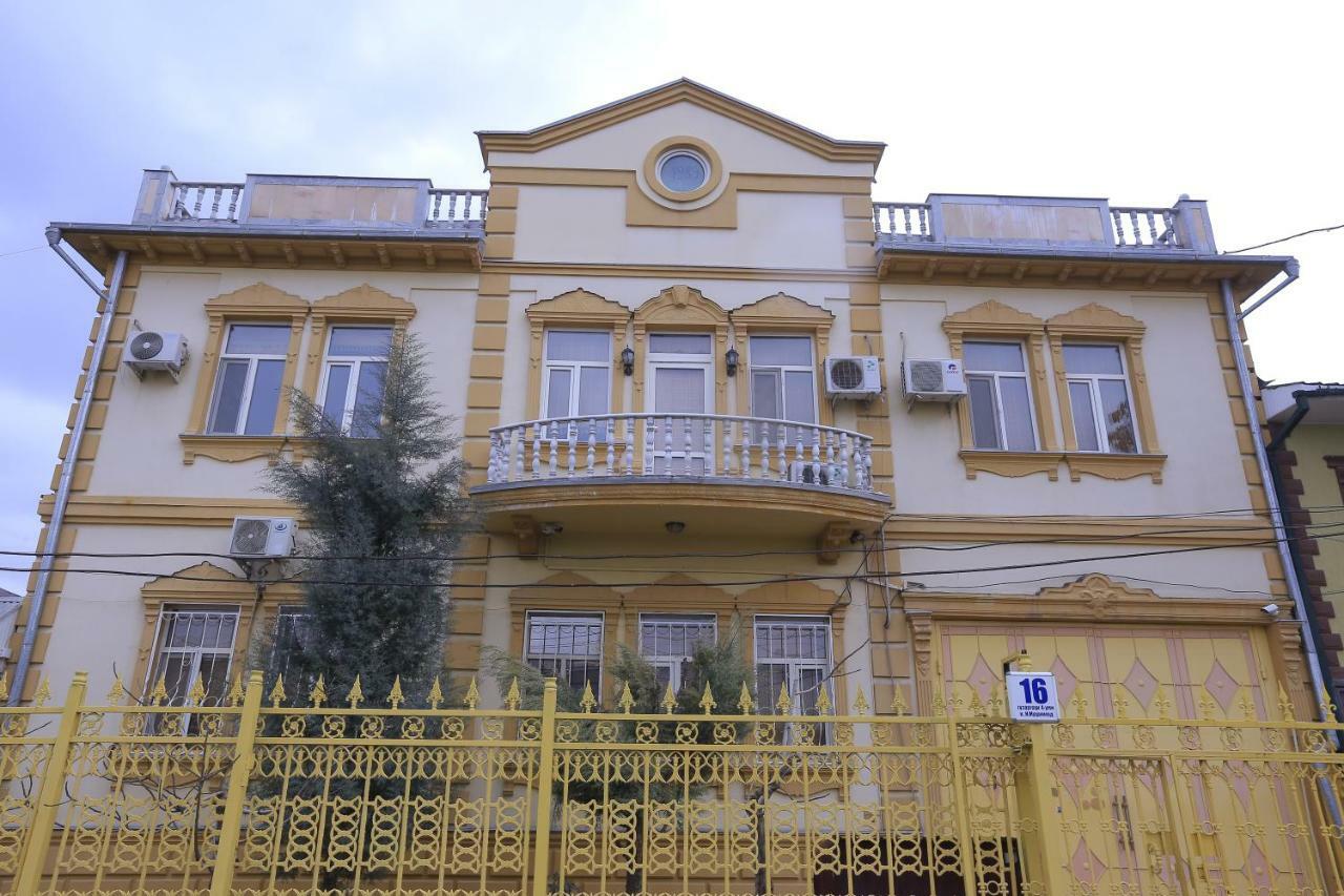 Yellow Hostel Dushanbe Luaran gambar
