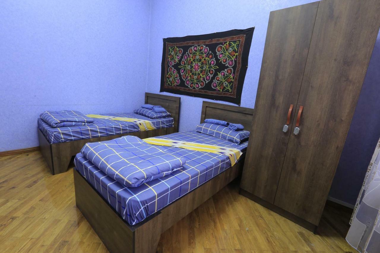 Yellow Hostel Dushanbe Luaran gambar