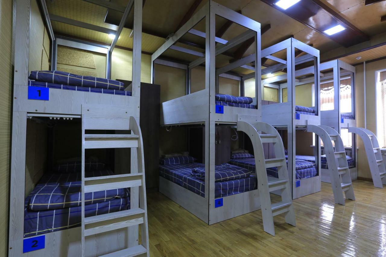 Yellow Hostel Dushanbe Luaran gambar
