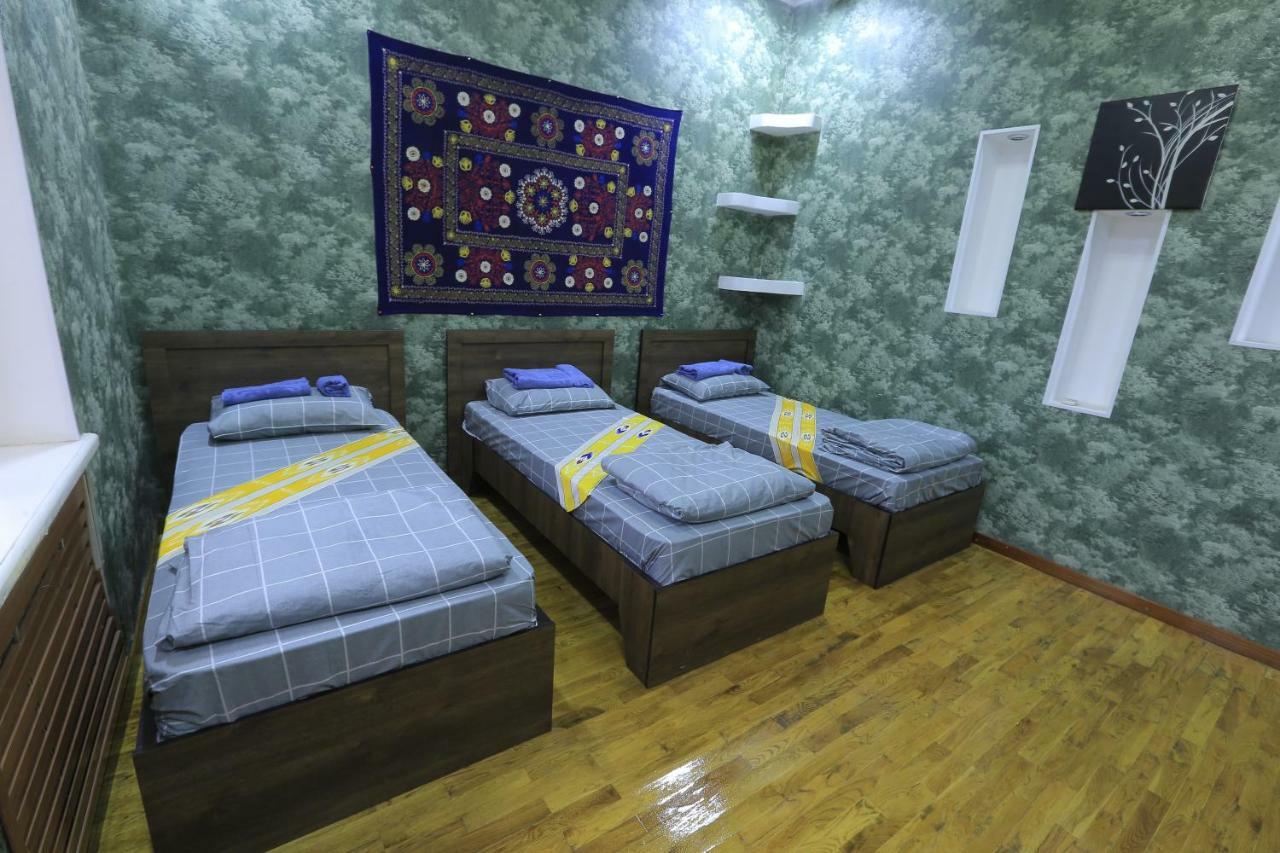 Yellow Hostel Dushanbe Luaran gambar