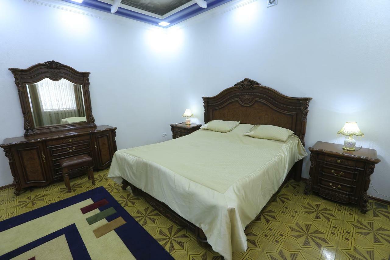 Yellow Hostel Dushanbe Luaran gambar